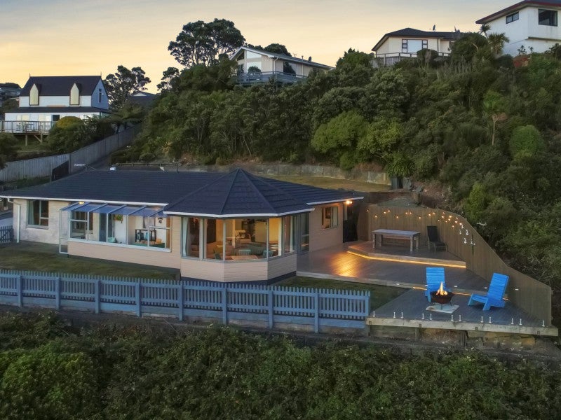 54 Cypress Drive, Maungaraki, Lower Hutt - Carousel 1