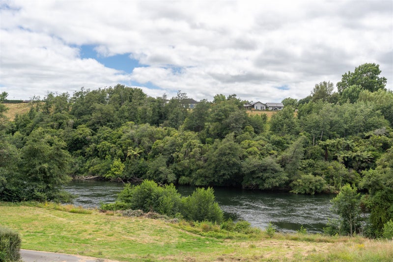 86 Lowe Road, Rukuhia, Hamilton - Carousel 24