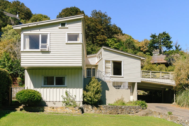 132 Cheviot Road, Lowry Bay, Lower Hutt - Carousel 1