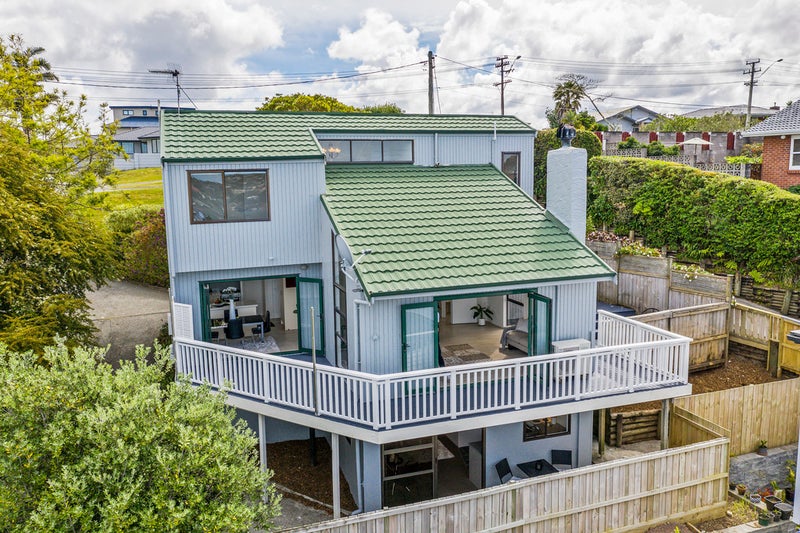 67 Sunset Road, Totara Vale, Auckland - Carousel 1