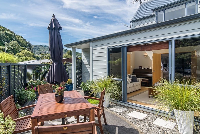 69 Waikowhai Street, Ngaio, Wellington - Carousel 2