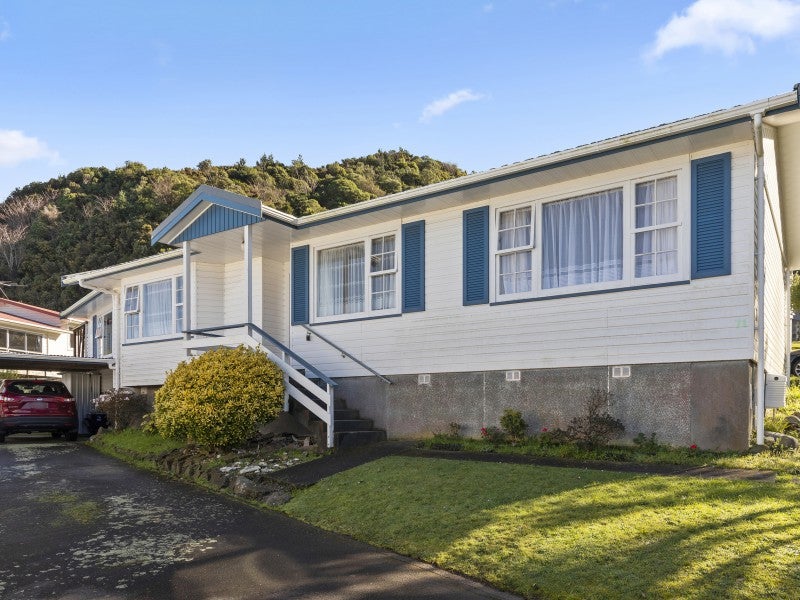 71 Miromiro Road, Normandale, Lower Hutt - Carousel 1