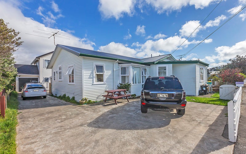 33A Torridon Road, Miramar, Wellington - Carousel 2
