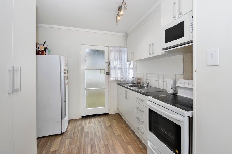 3/82 Luke Street East, Otahuhu, Auckland - Carousel 1