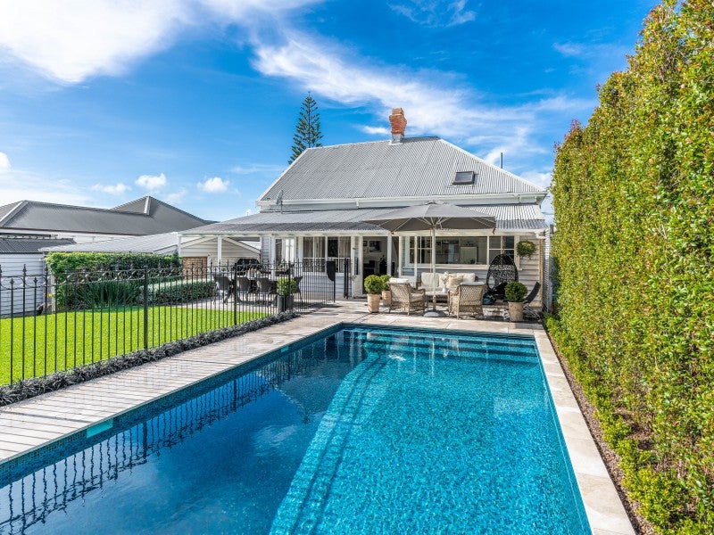 6 Masons Avenue, Herne Bay, Auckland - Carousel 2