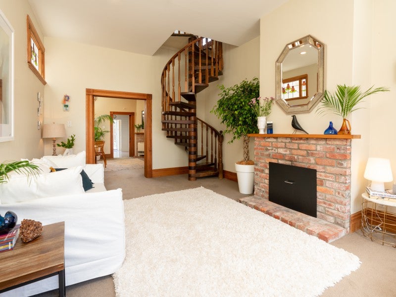 16 Caroline Street, Mount Victoria, Wellington - Carousel 2