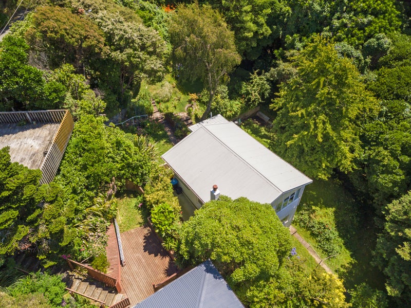 60 Gordon Road, Plimmerton, Porirua - Carousel 24