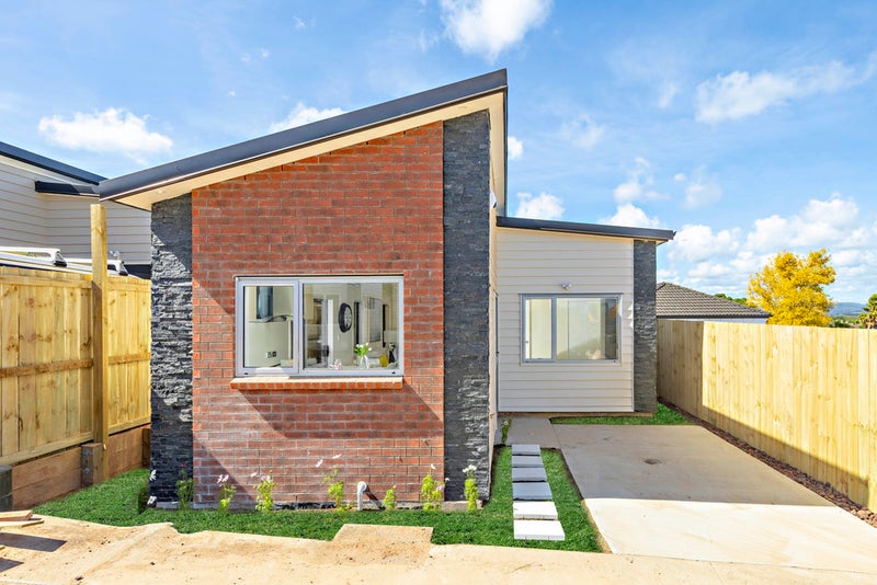 57B Senator Drive, Manurewa, Auckland - Carousel 1