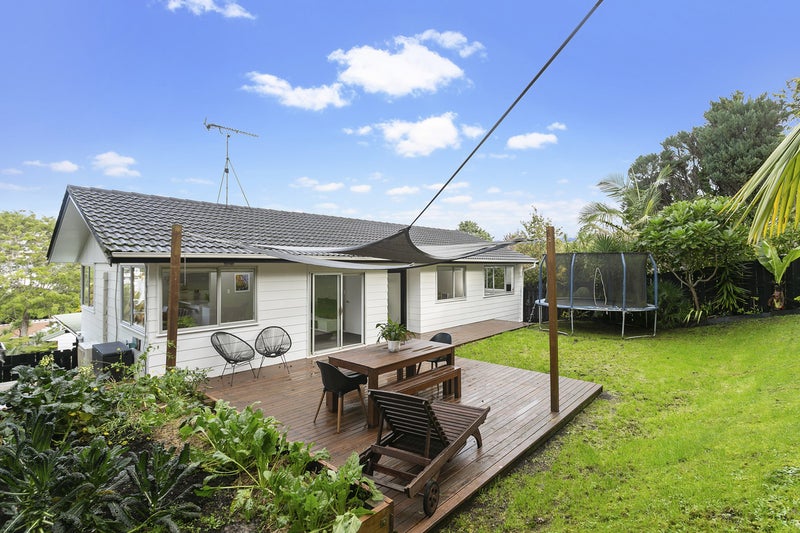 1/8 Tempo Place, Torbay, Auckland - Carousel 1