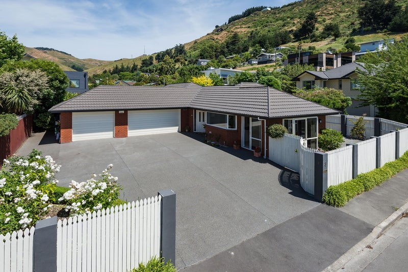 3 Fineran Lane, Cashmere, Christchurch - Carousel 1