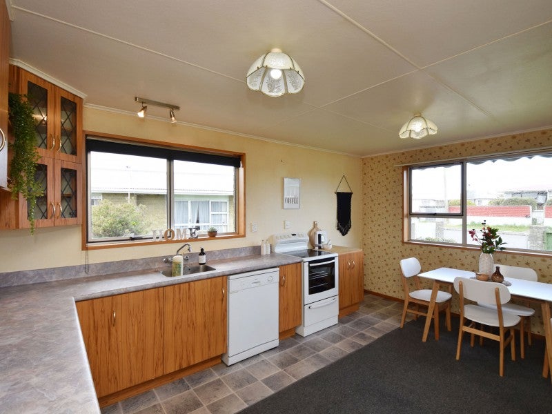 48 Severn Street, Clifton, Invercargill - Carousel 2