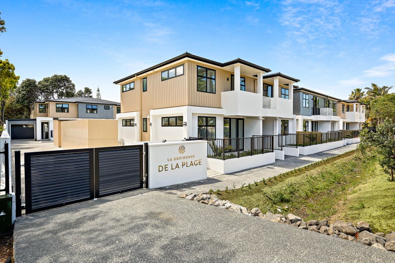 2/447 Hibiscus Coast Highway, Orewa, Orewa - Carousel 2