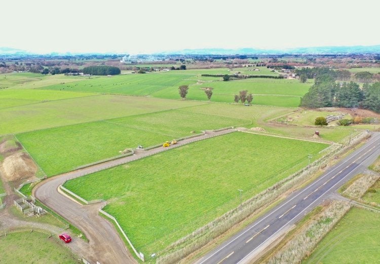 0 State Highway 1, Awanui - Carousel 14