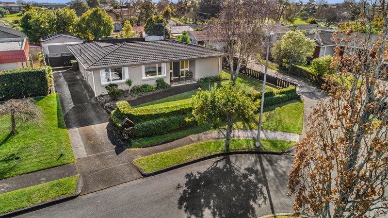 17 Joyce Street, Pahurehure, Papakura - Carousel 1