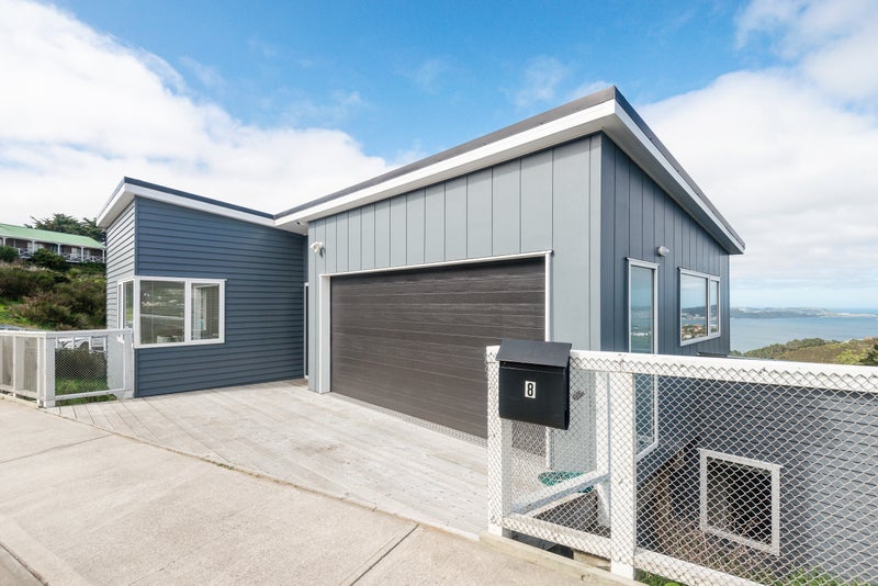 8 Cessna Way, Newlands, Wellington - Carousel 1