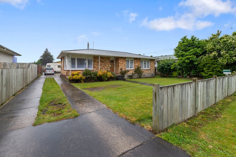 7 Grayson Avenue, Mangakakahi, Rotorua - Carousel 1