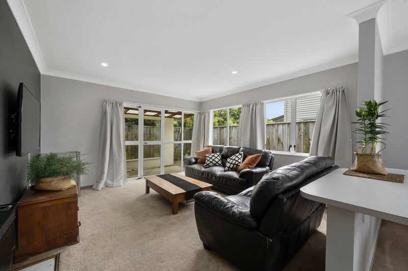 55B Wakefield Street, Alicetown, Lower Hutt - Carousel 1