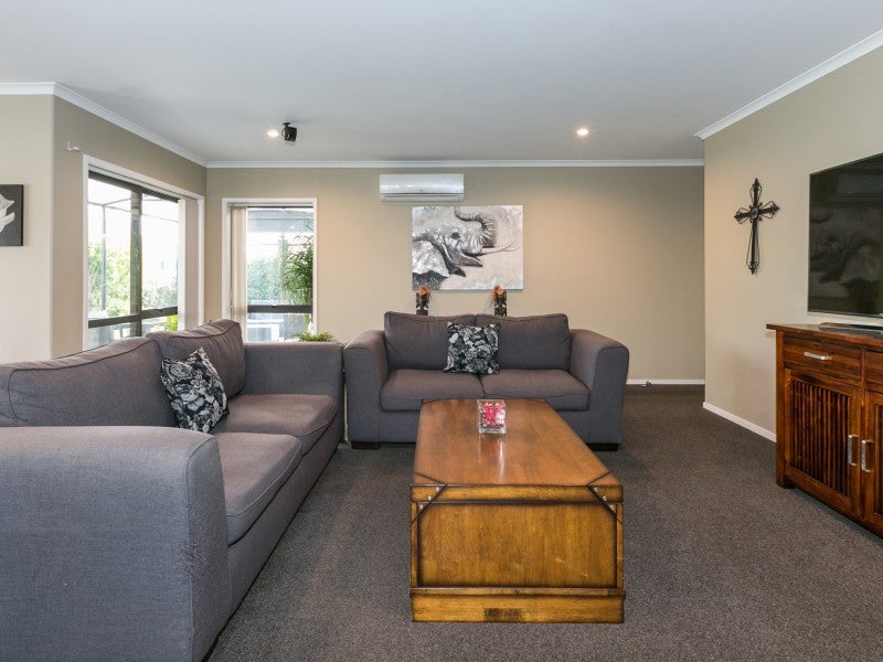 72 Squire Drive, Awatoto, Napier - Carousel 2