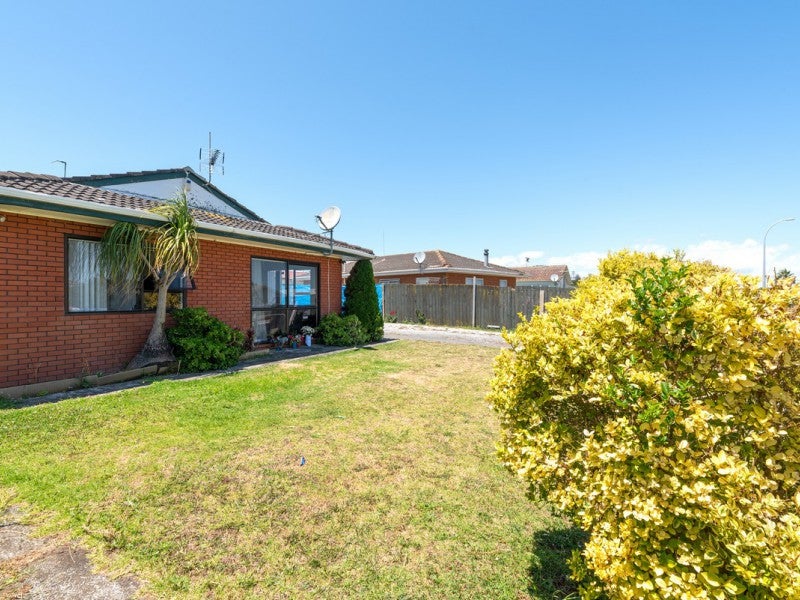 87 Calthorp Close, Favona, Auckland - Carousel 10