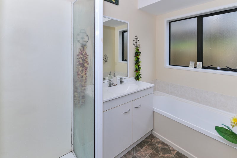 67 Robert Skelton Place, Clendon Park, Auckland - Carousel 8