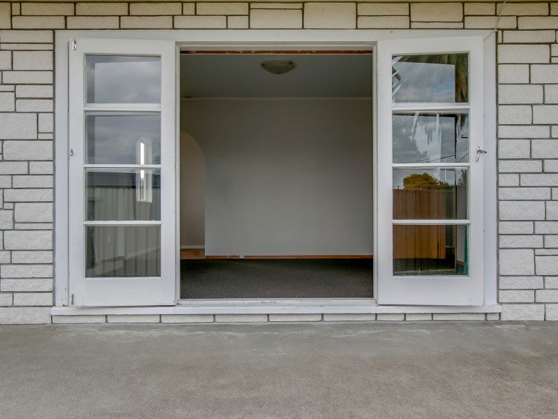 147 Riverbend Road, Onekawa, Napier - Carousel 2