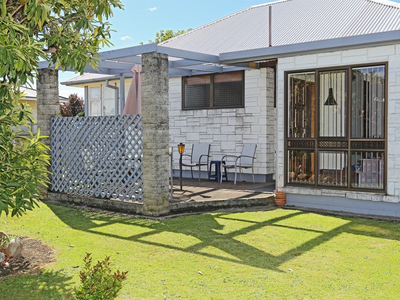 614 Grove Road, Mayfair, Hastings - Carousel 10