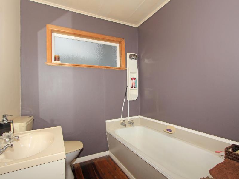 55 Dover Road, Wainuiomata, Lower Hutt - Carousel 10