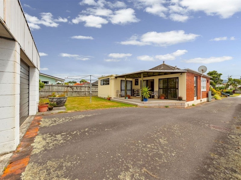 5 Freyberg Street, Waterloo, Lower Hutt - Carousel 19