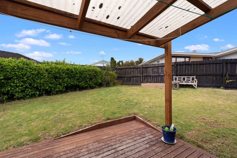 1/29 Ludlow Terrace, Totara Vale, Auckland - Carousel 1