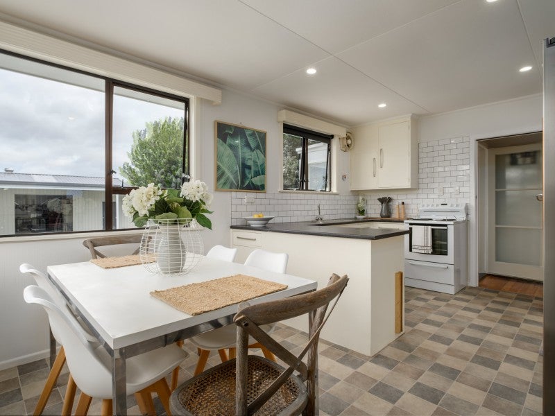 2 Greenwood Street, Mangapapa, Gisborne - Carousel 1