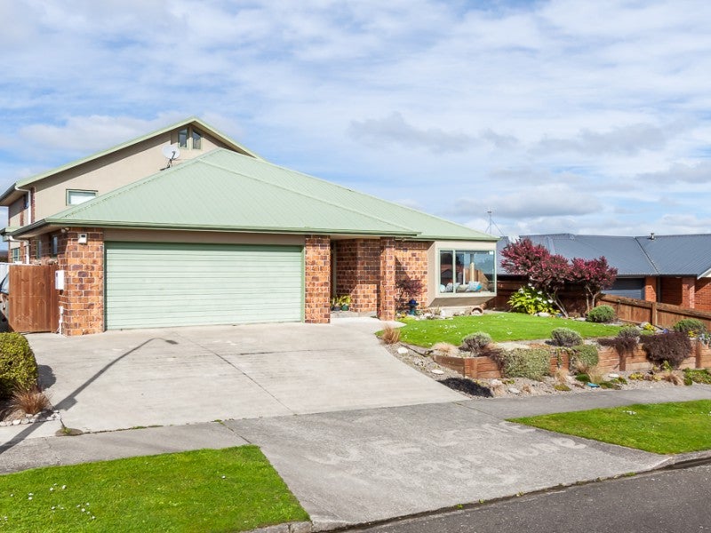 32 Logan Way, Kelvin Grove, Palmerston North - Carousel 22