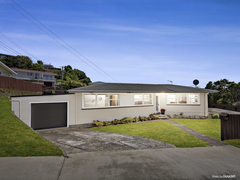 53 Catherine Crescent, Paparangi, Wellington - Carousel 2