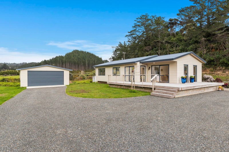 17 Wattle Bay Road, Manukau Heads, Awhitu - Carousel 1