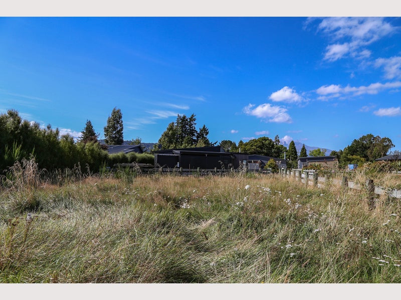 5 Magnolia Way, Ohakune - Carousel 1