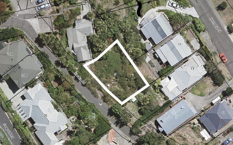 5 Karaka Road, Bluff Hill, Napier - Carousel 1