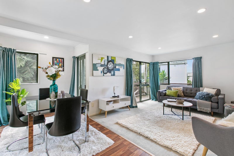 2/32 Fernlea Rise, Bayview, Auckland - Carousel 2