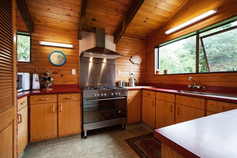 18 Pararewa Drive, Whalers Gate, New Plymouth - Carousel 2