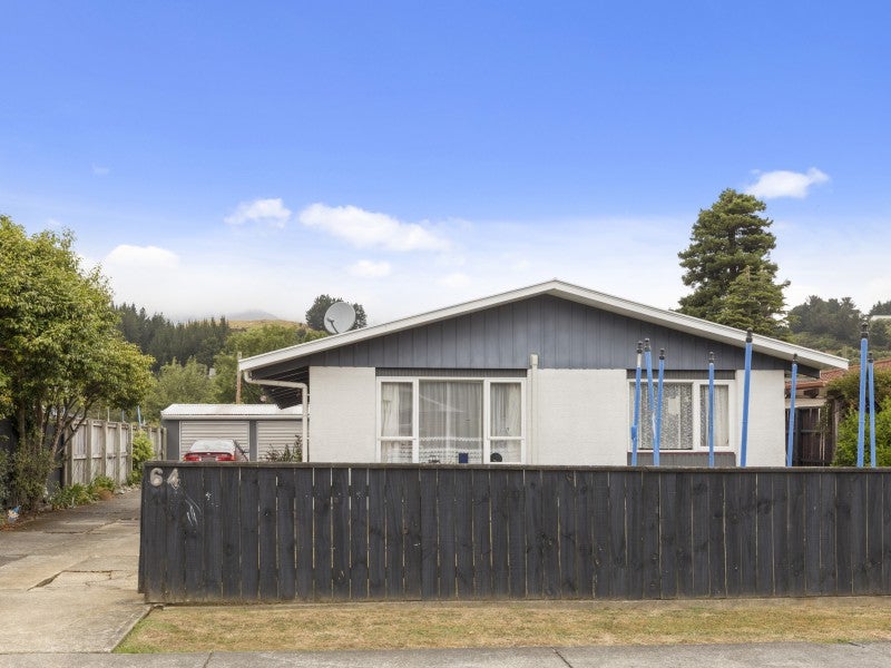 64 Oregon Drive, Maoribank, Upper Hutt - Carousel 1