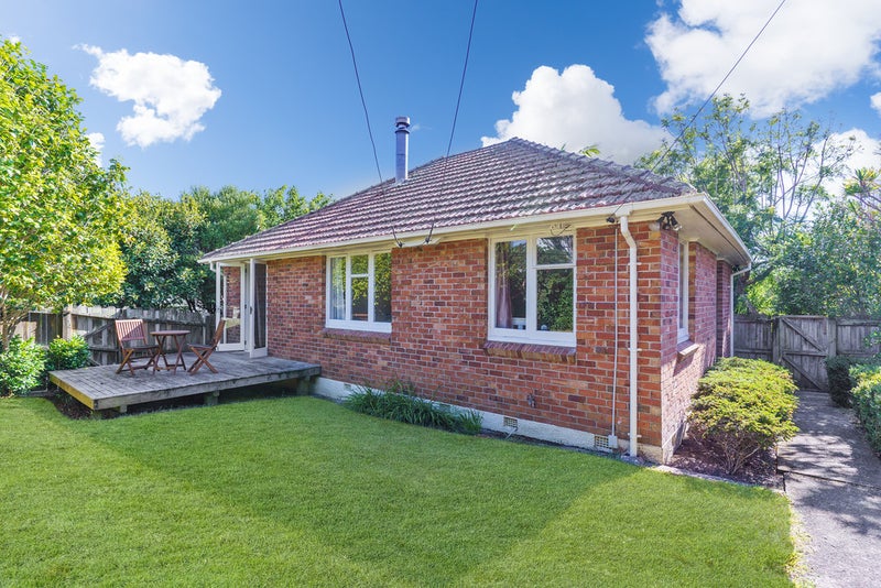 1 Manapau Street, Meadowbank, Auckland - Carousel 2
