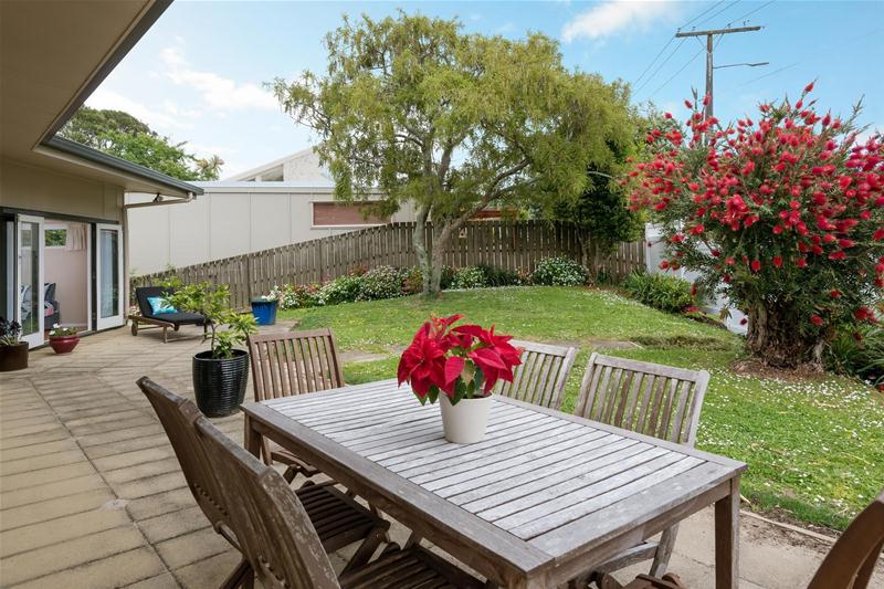 1/26 Liston Crescent, Howick, Auckland - Carousel 2