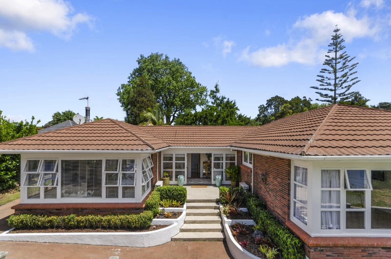 407 Main Road, Huapai, Kumeu - Carousel 1