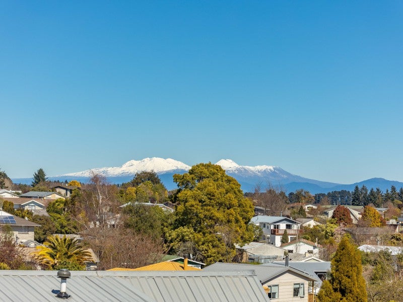 15 Hammersmith Street, Richmond Heights, Taupo - Carousel 2