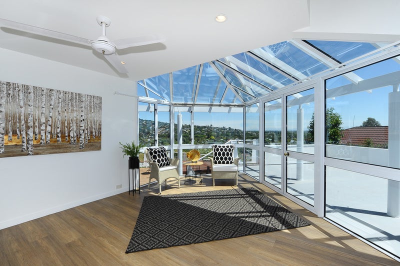 16 Woodlau Rise, Huntsbury, Christchurch - Carousel 1