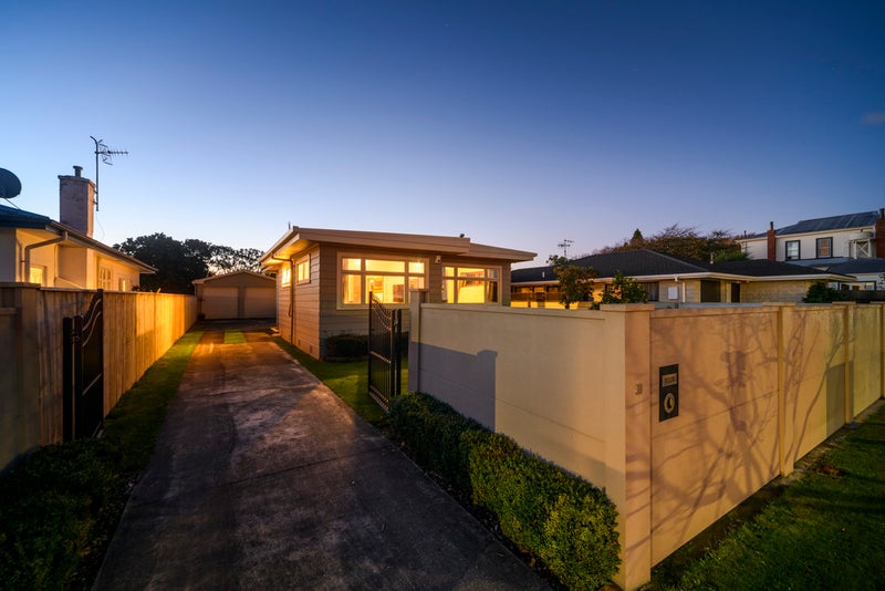 30 Guy Avenue, Takaro, Palmerston North - Carousel 1