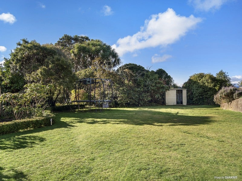 19 Lochiel Road, Khandallah, Wellington - Carousel 2