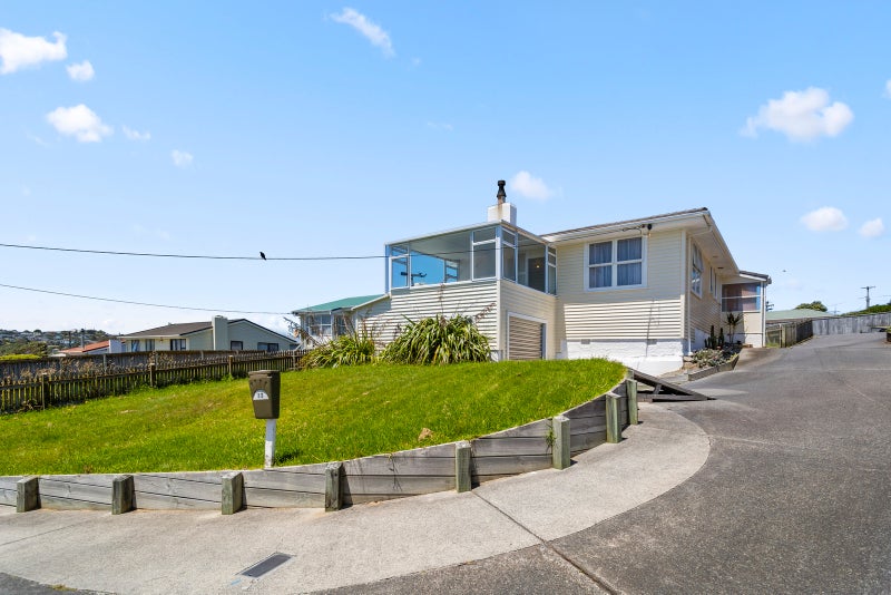 32 Matatiro Street, Titahi Bay, Porirua - Carousel 1
