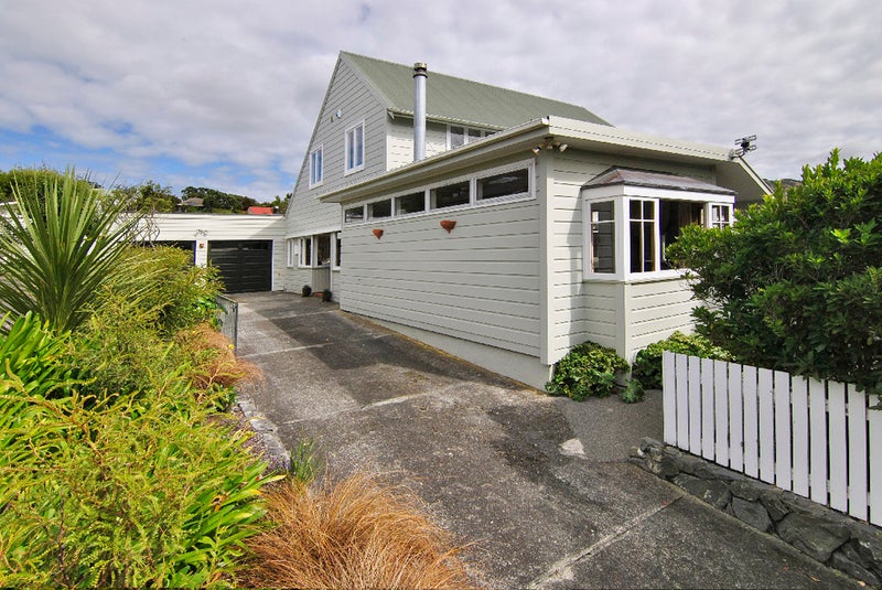 50 Ngatoto Street, Khandallah, Wellington - Carousel 18