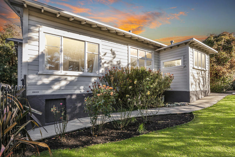 38 English Avenue, Kenmure, Dunedin - Carousel 1