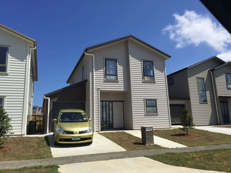 50 Kaimoana Street, Weymouth, Auckland - Carousel 2