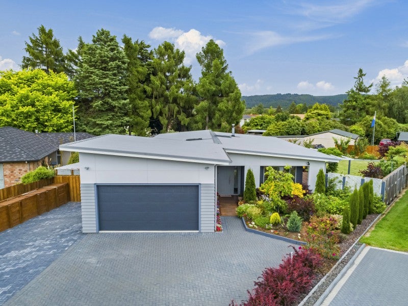8 Nursery Lane, Taupo - Carousel 20